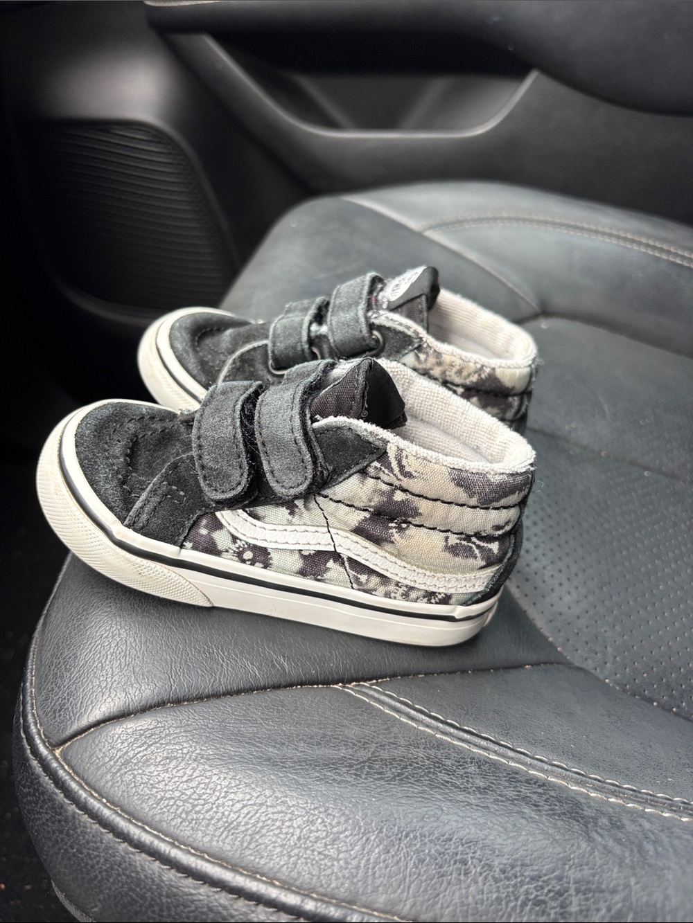 Toddler Vans size 6
